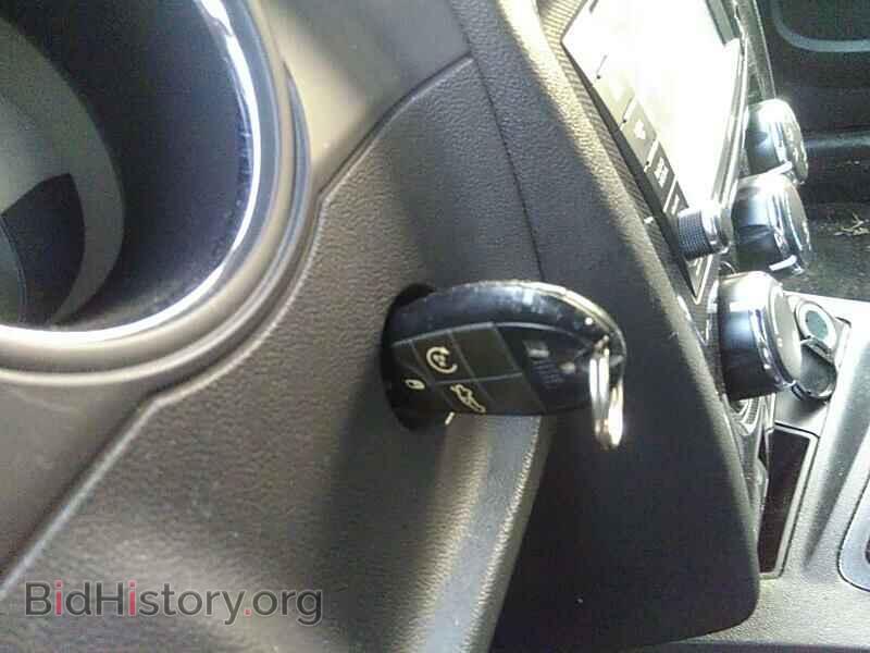 2009 Dodge Challenger - VIN: 2B3LJ74W59H550709 - Фото 9