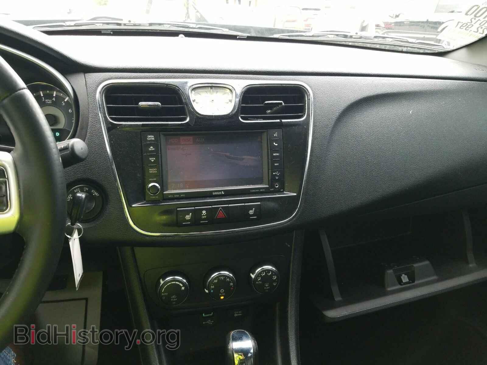 2012 Chrysler 200 - VIN: 1C3CCBCG8CN251014 - Photo 4