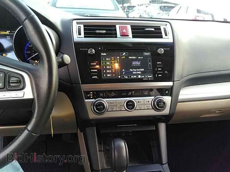 2017 Subaru Outback - VIN: 4S4BSAFC9H3411607 - Photo 4