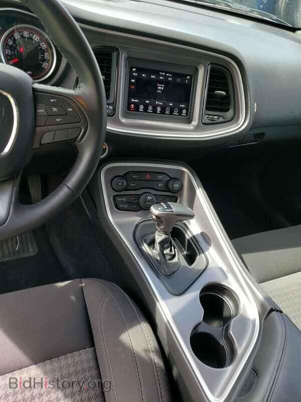 2019 Dodge Challenger - VIN: 2C3CDZAG7KH705530 - Фото 4