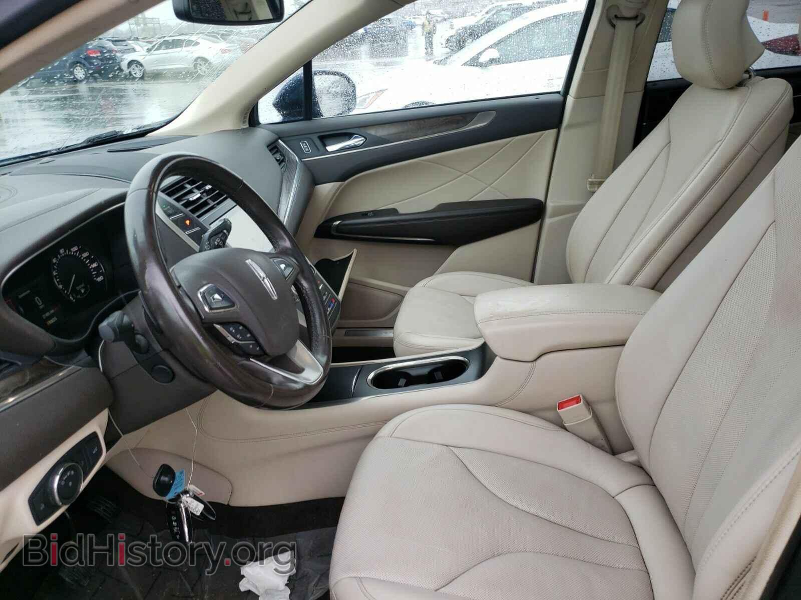 2017 Lincoln MKC - VIN: 5LMCJ3D98HUL16523 - Фото 3