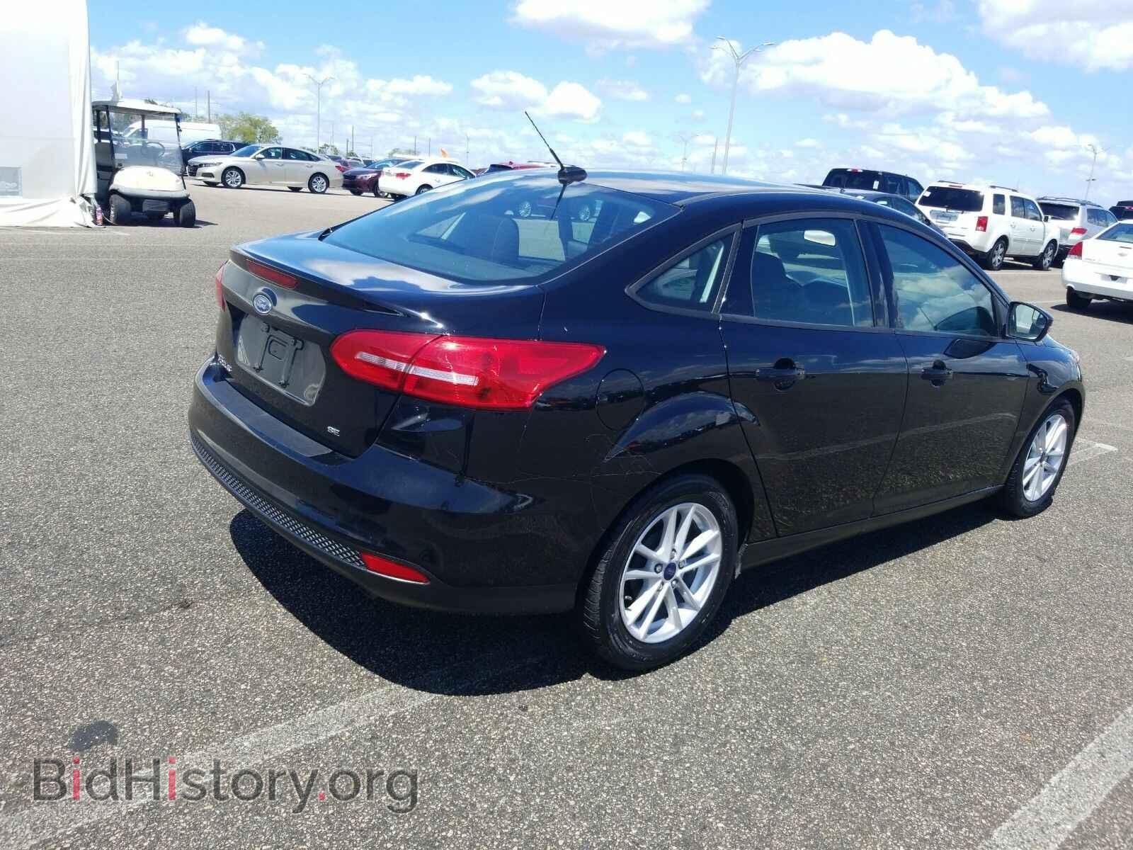 2017 Ford Focus - VIN: 1FADP3F22HL223986 - Фото 2