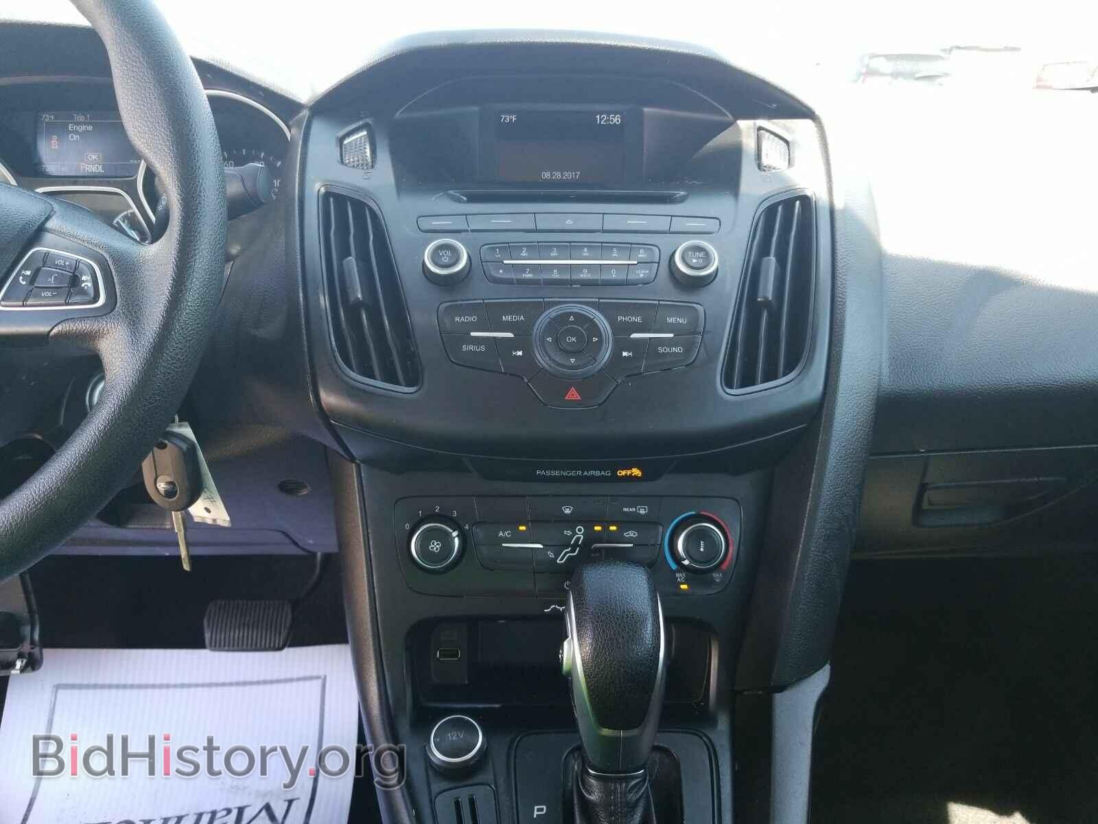 2017 Ford Focus - VIN: 1FADP3F22HL223986 - Фото 4