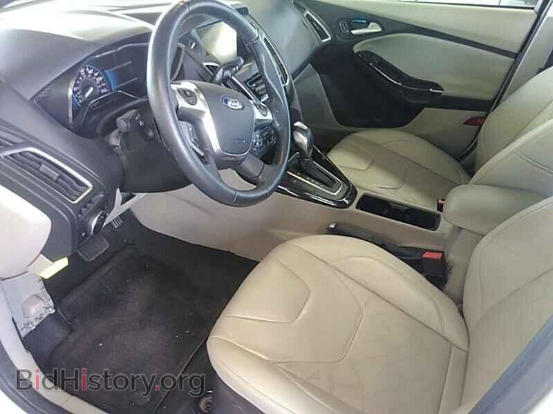 2017 Ford Focus - VIN: 1FADP3R42HL200110 - Фото 3