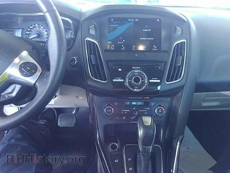 2017 Ford Focus - VIN: 1FADP3R42HL200110 - Фото 4