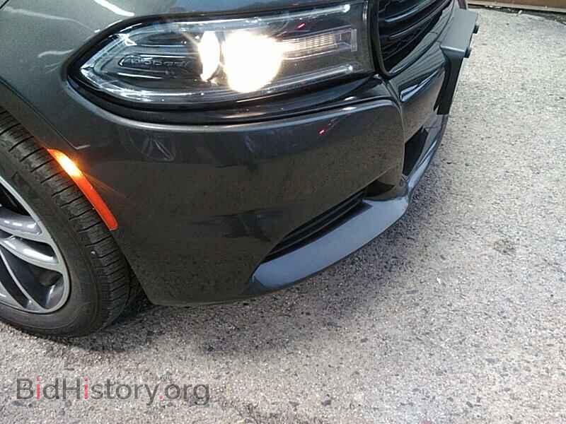 2019 Dodge Charger - VIN: 2C3CDXJG9KH631046 - Фото 9
