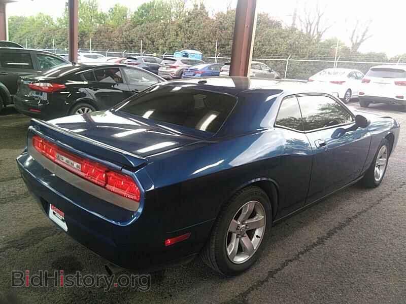 2010 Dodge Challenger - VIN: 2B3CJ4DV3AH323237 - Фото 2