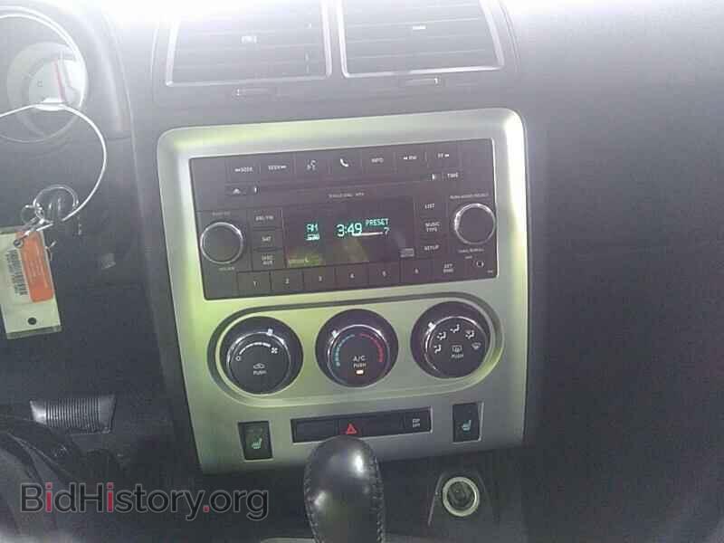 2010 Dodge Challenger - VIN: 2B3CJ4DV3AH323237 - Фото 4