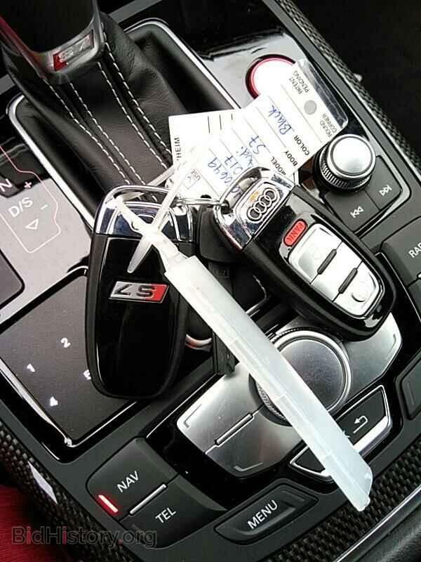 2017 Audi S7 - VIN: WAUWFAFC7HN080649 - Фото 11