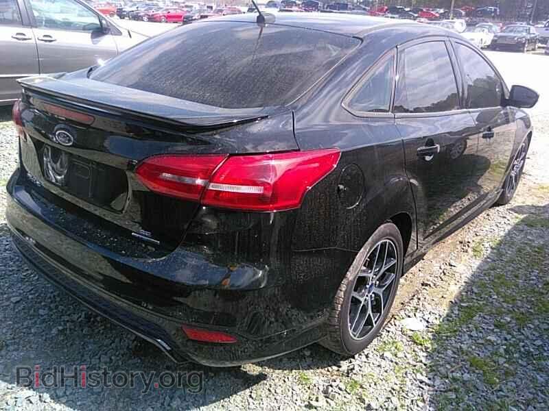 2016 Ford Focus - VIN: 1FADP3F20GL241076 - Photo 2