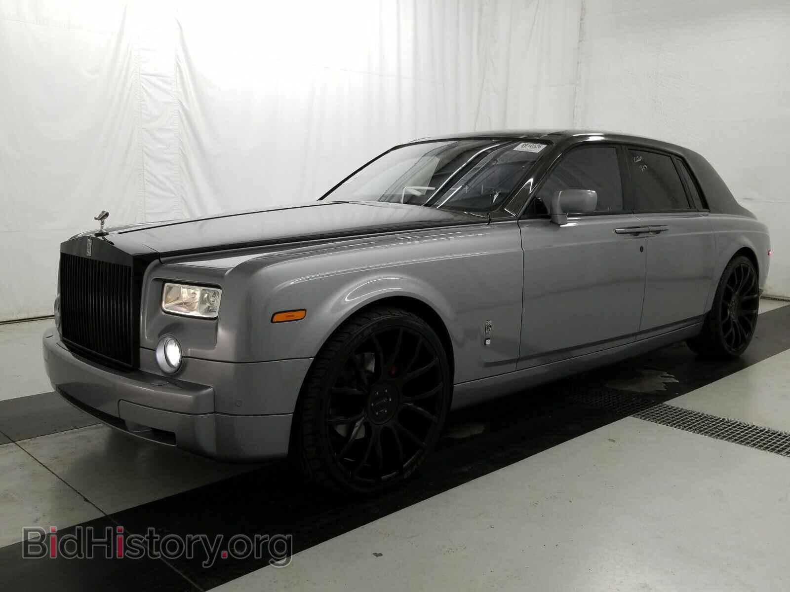 Фотография SCA1S68414UX07428 - Rolls-Royce Phantom 2004