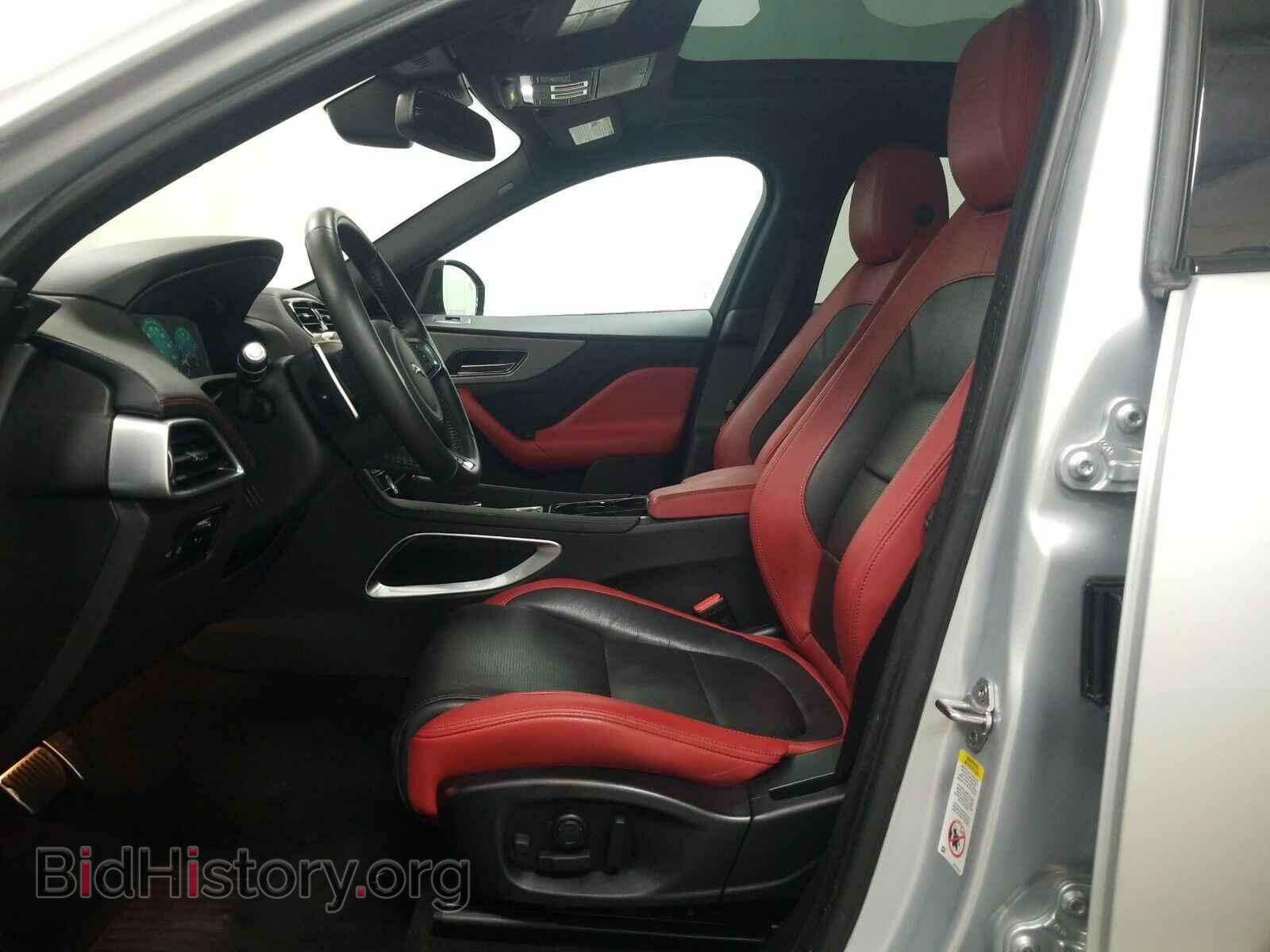 2017 Jaguar F-PACE - VIN: SADCM2BVXHA885551 - Фото 7