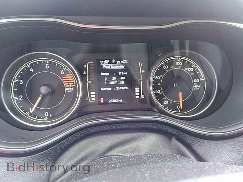 2019 Jeep Cherokee - VIN: 1C4PJLLB1KD307862 - Фото 5