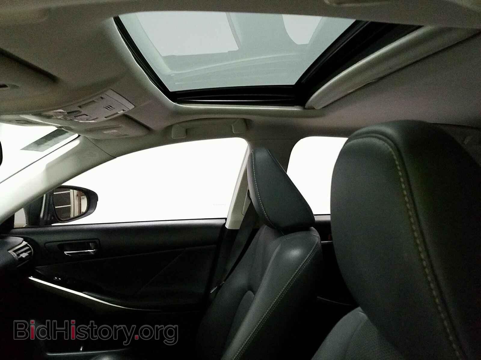 2016 Lexus IS 200t - VIN: JTHBA1D2XG5011445 - Фото 14