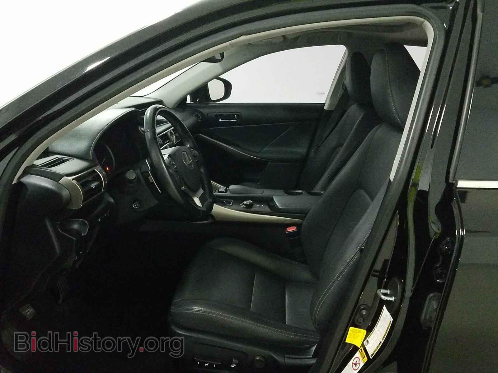 2016 Lexus IS 200t - VIN: JTHBA1D2XG5011445 - Фото 7