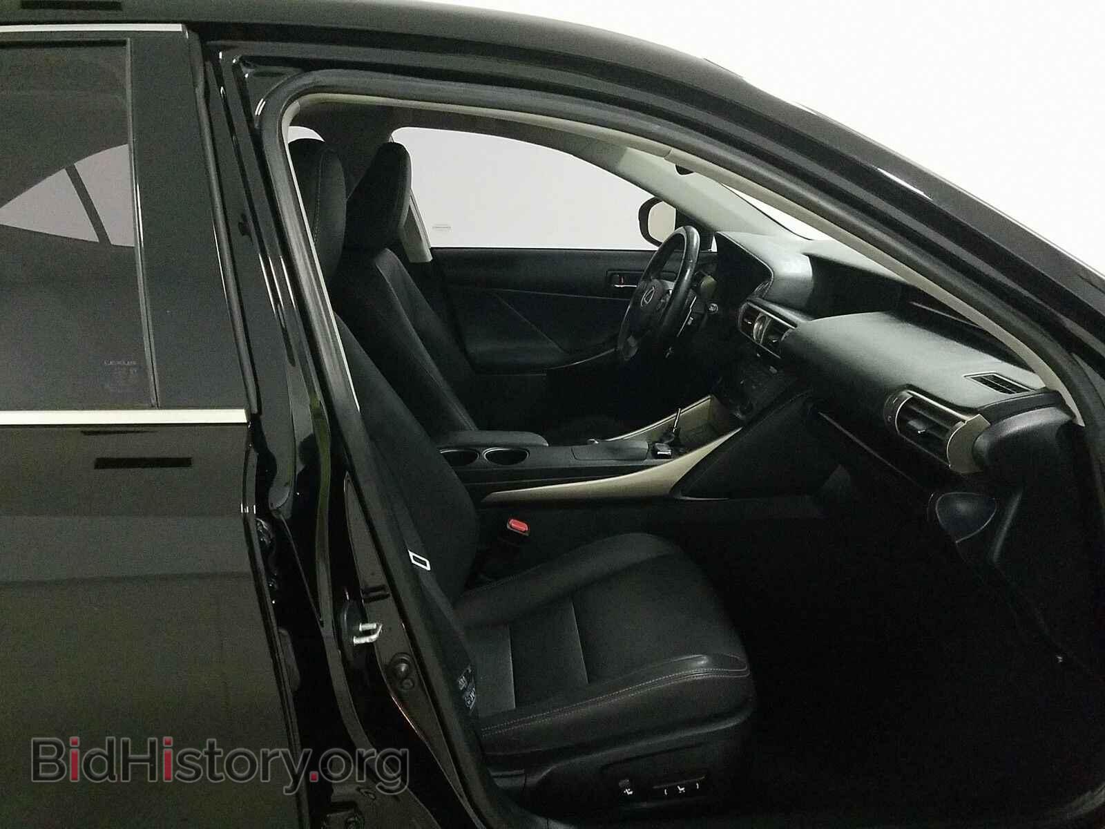 2016 Lexus IS 200t - VIN: JTHBA1D2XG5011445 - Фото 8
