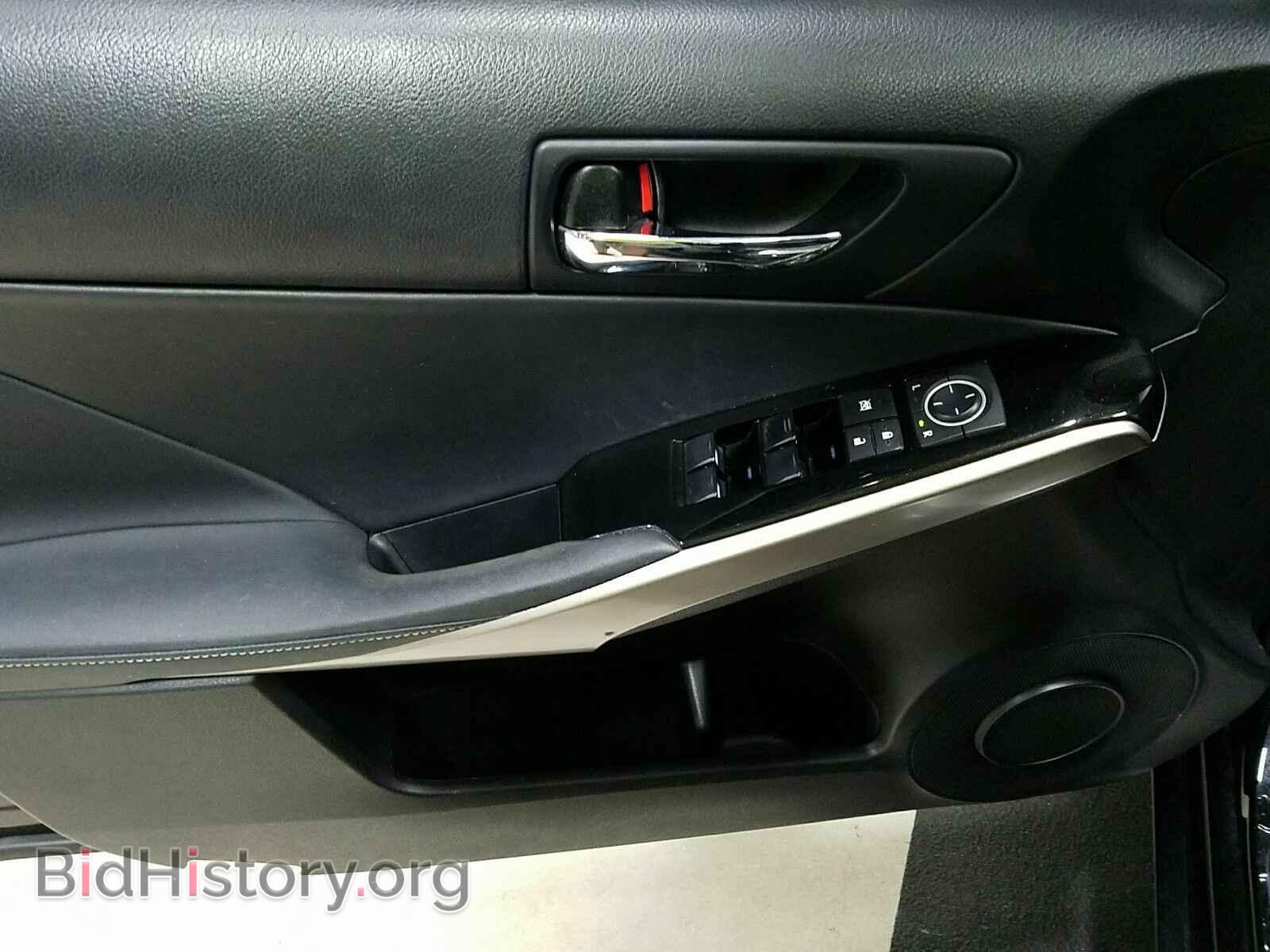 2016 Lexus IS 200t - VIN: JTHBA1D2XG5011445 - Фото 9