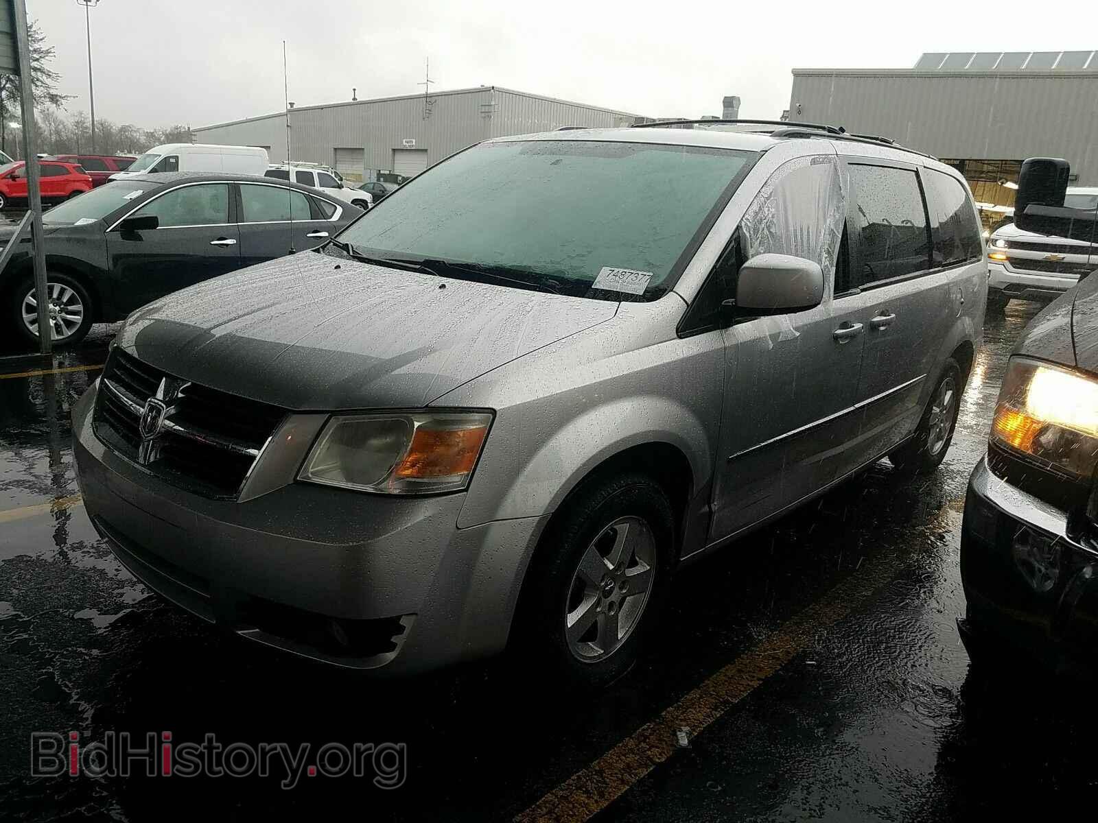 Photo 2D4RN5D18AR459005 - Dodge Grand Caravan 2010
