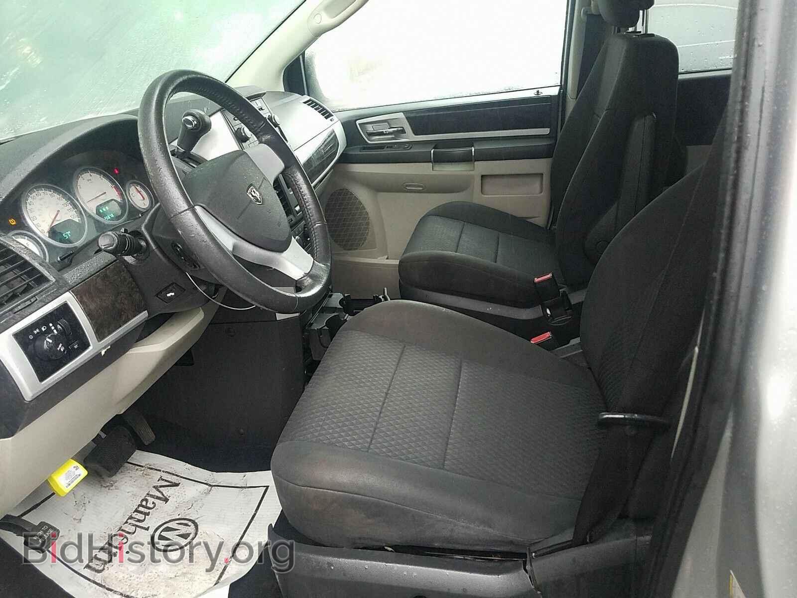 2010 Dodge Grand Caravan - VIN: 2D4RN5D18AR459005 - Фото 3