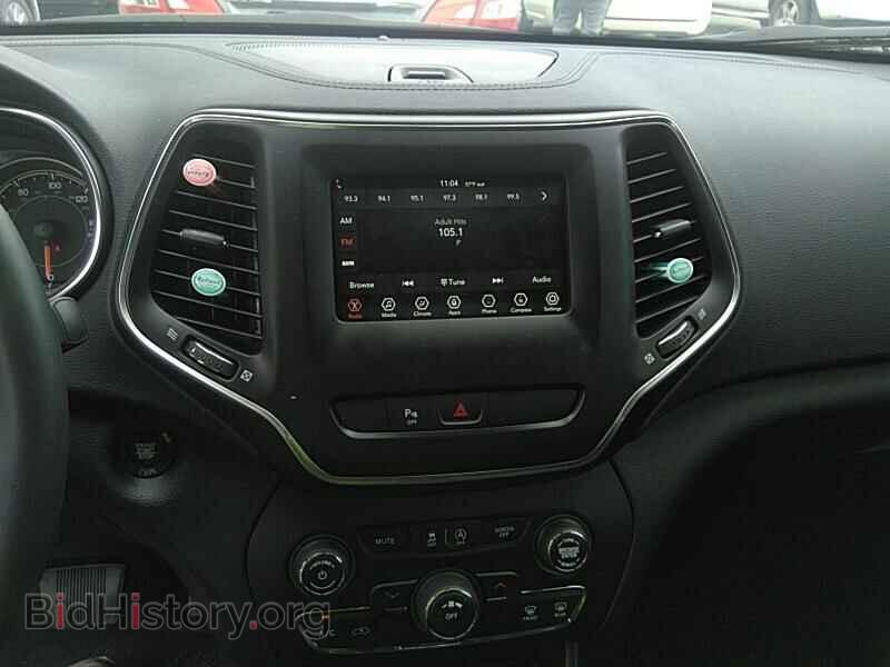 2019 Jeep Cherokee - VIN: 1C4PJLLB7KD377320 - Фото 4