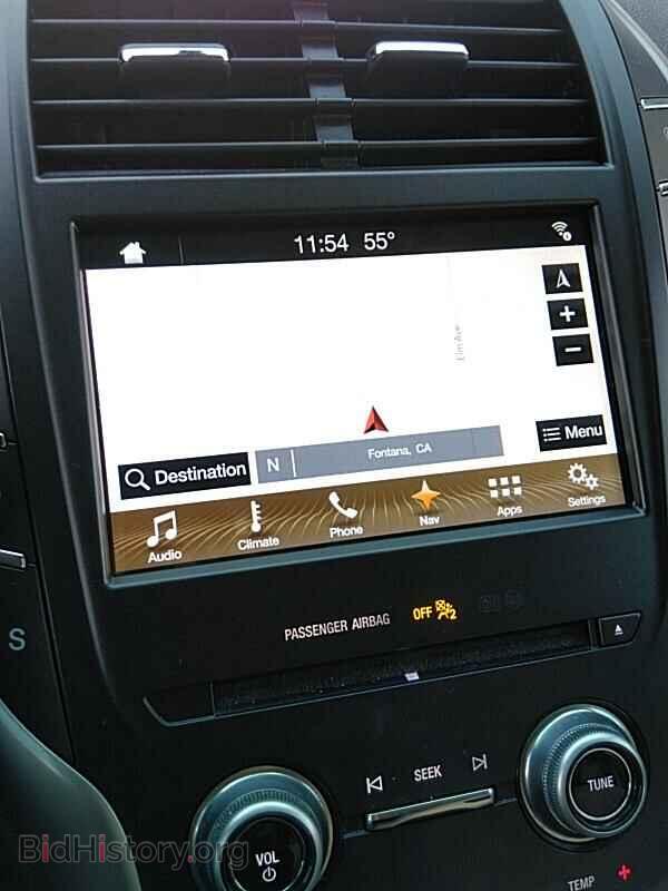 2017 Lincoln MKC - VIN: 5LMCJ2C93HUL33371 - Фото 8