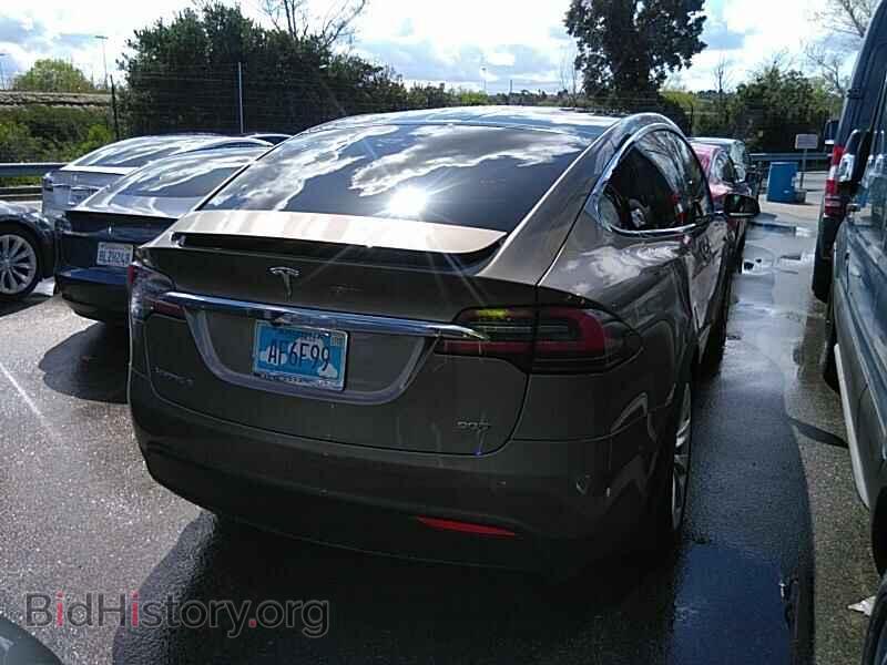 2016 Tesla Model X - VIN: 5YJXCBE24GF004608 - Фото 2