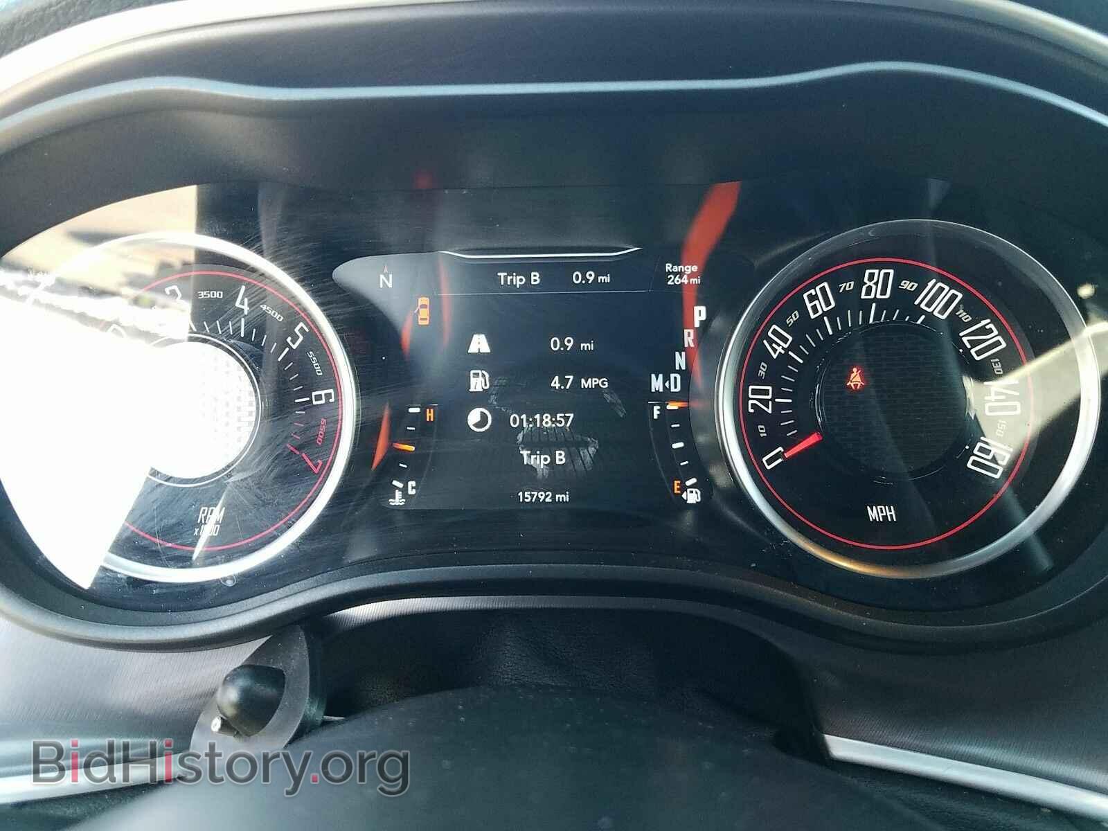 2019 Dodge Challenger - VIN: 2C3CDZAG0KH686867 - Фото 5