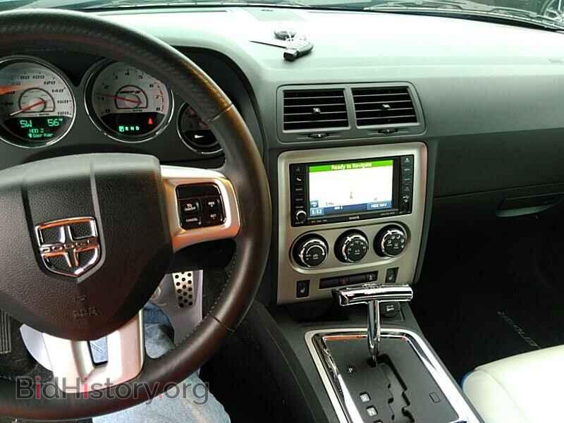 2011 Dodge Challenger - VIN: 2B3CJ7DJ4BH505142 - Photo 4