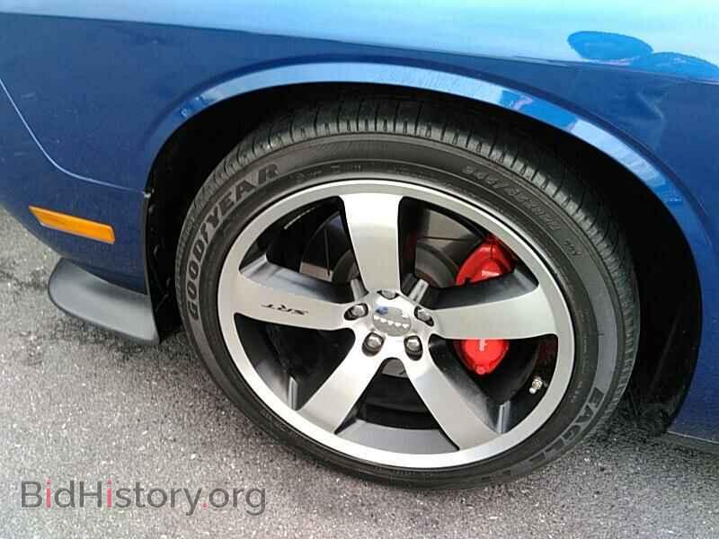 2011 Dodge Challenger - VIN: 2B3CJ7DJ4BH505142 - Photo 8