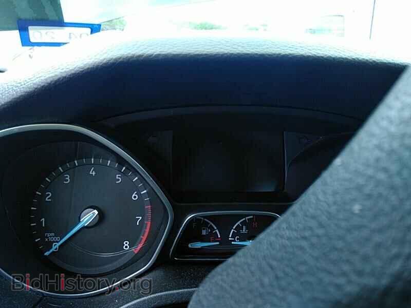 2015 Ford Focus - VIN: 1FADP3F22FL204058 - Фото 5