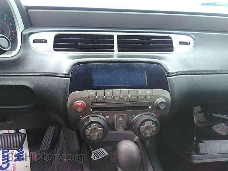 2013 Chevrolet Camaro - VIN: 2G1FA1E30D9201868 - Photo 4