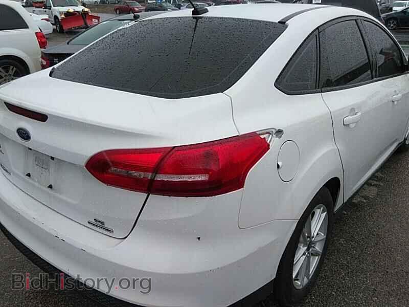 2015 Ford Focus - VIN: 1FADP3F22FL373836 - Фото 2