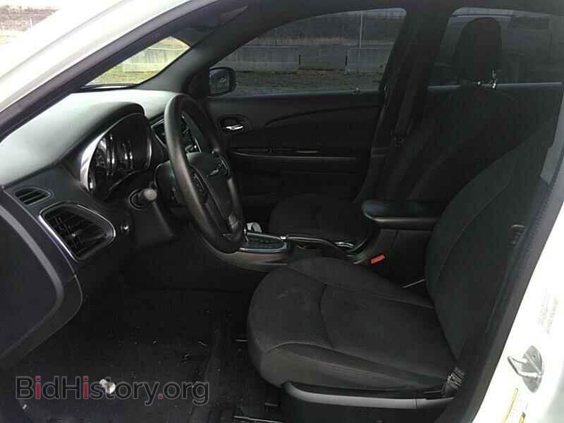 2013 Chrysler 200 - VIN: 1C3CCBAB8DN760920 - Фото 3