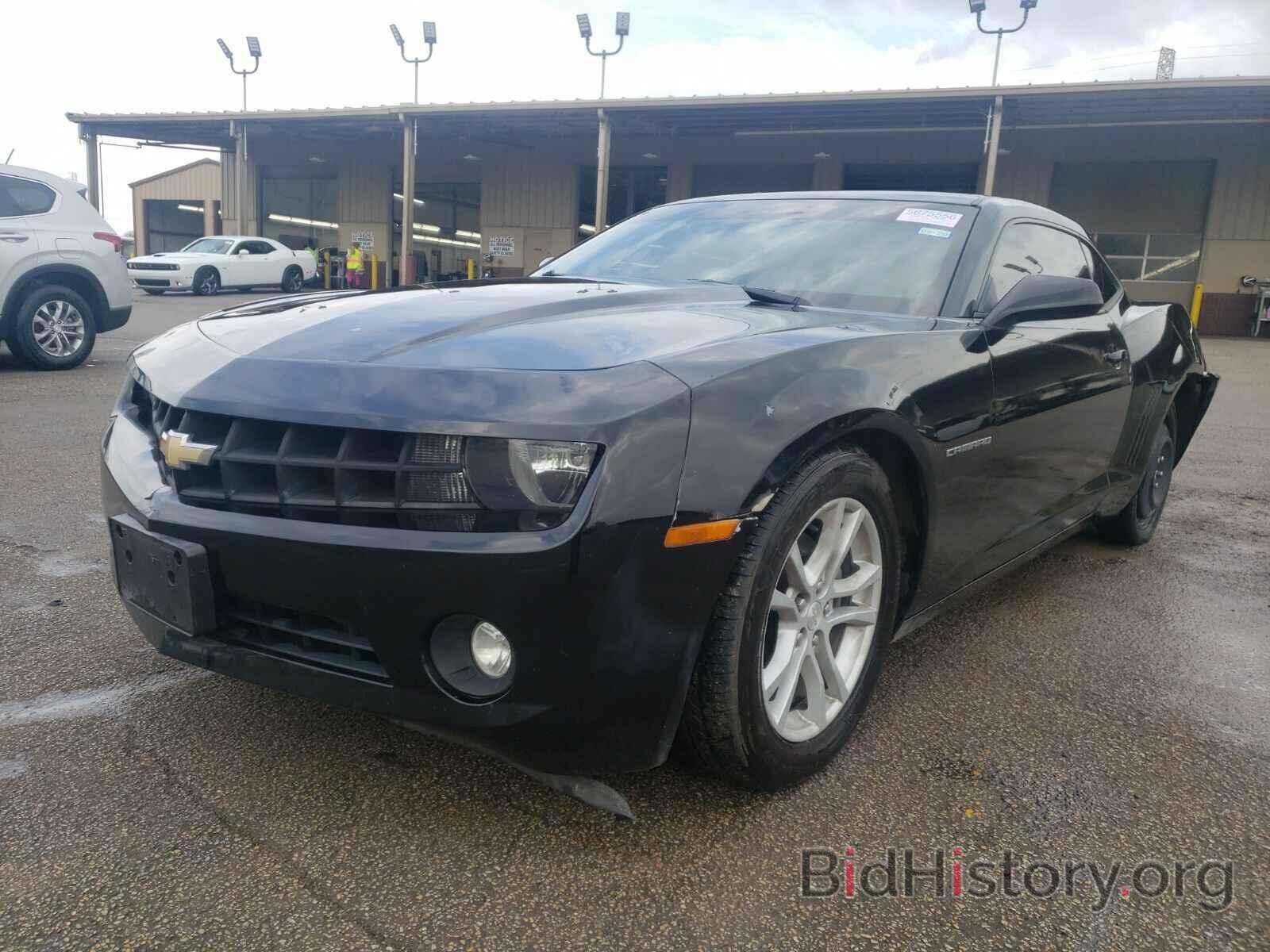 Photo 2G1FB1E3XD9120387 - Chevrolet Camaro 2013