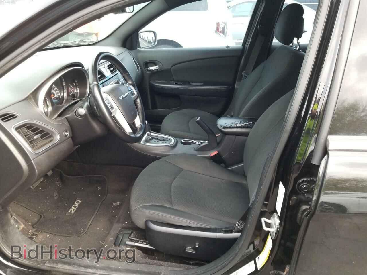 2011 Chrysler 200 - VIN: 1C3BC1FBXBN585808 - Фото 3