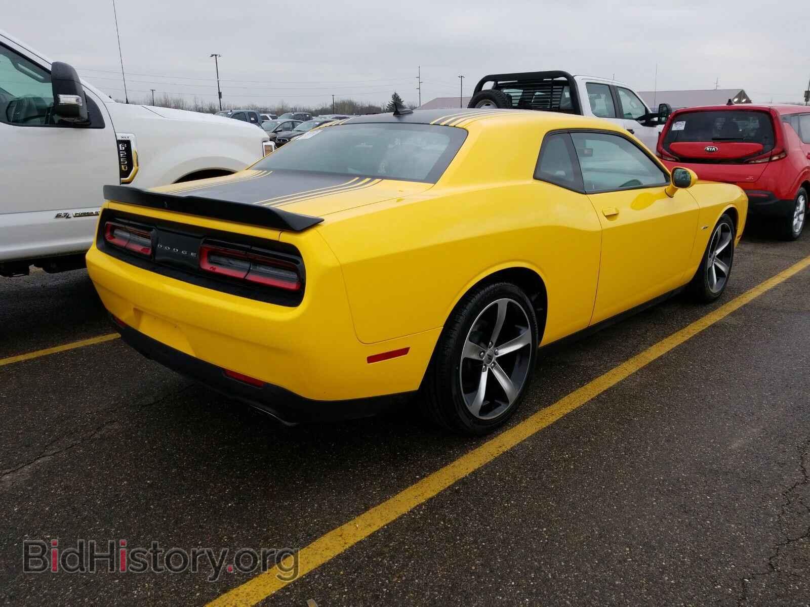 2017 Dodge Challenger - VIN: 2C3CDZBT7HH554256 - Фото 2