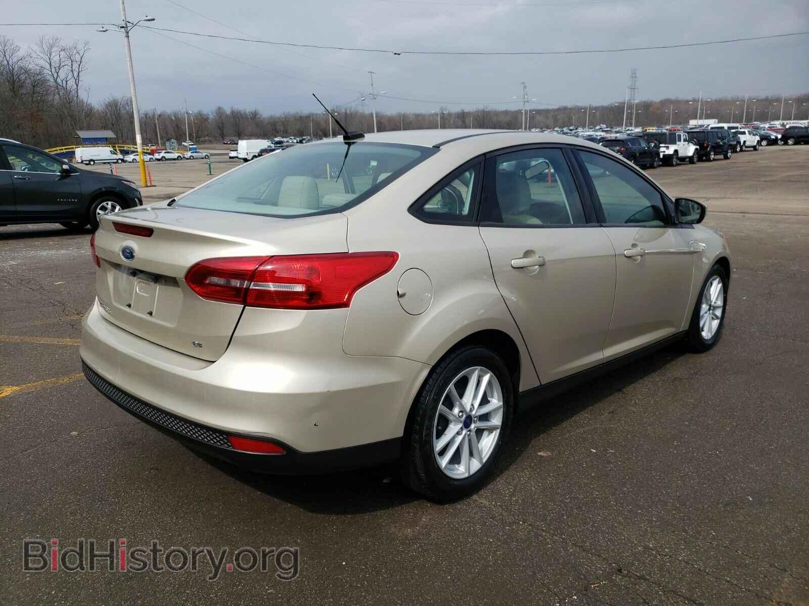 2017 Ford Focus - VIN: 1FADP3F21HL291275 - Фото 2