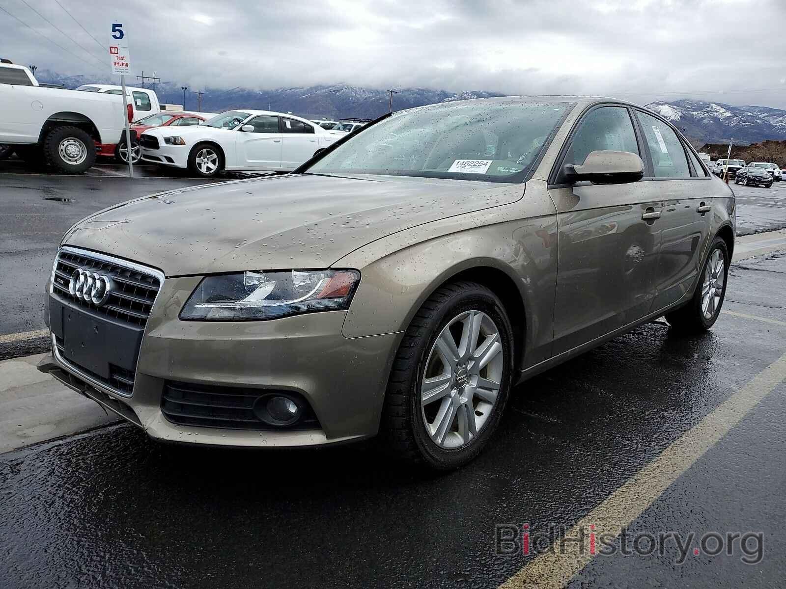 Фотография WAUBFAFL8BA129628 - Audi A4 2011