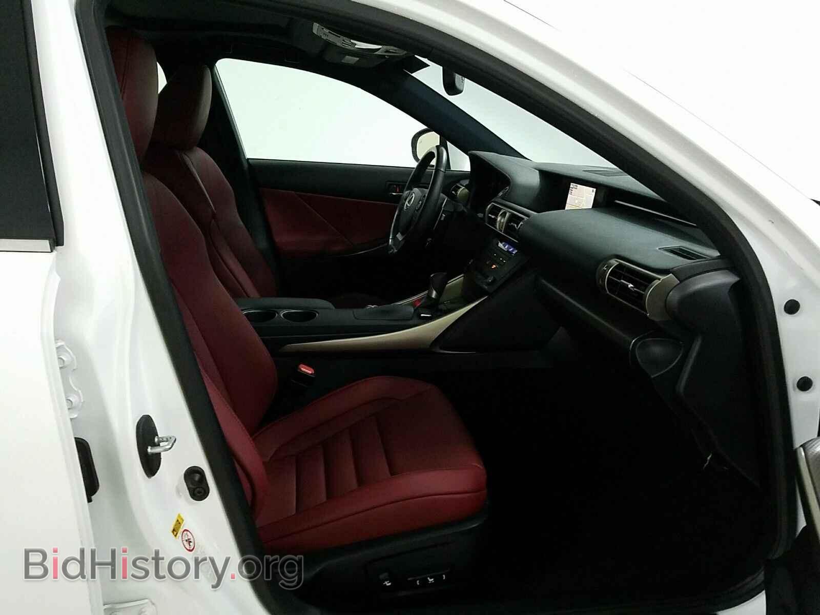2016 Lexus IS 200t - VIN: JTHBA1D26G5018943 - Фото 8