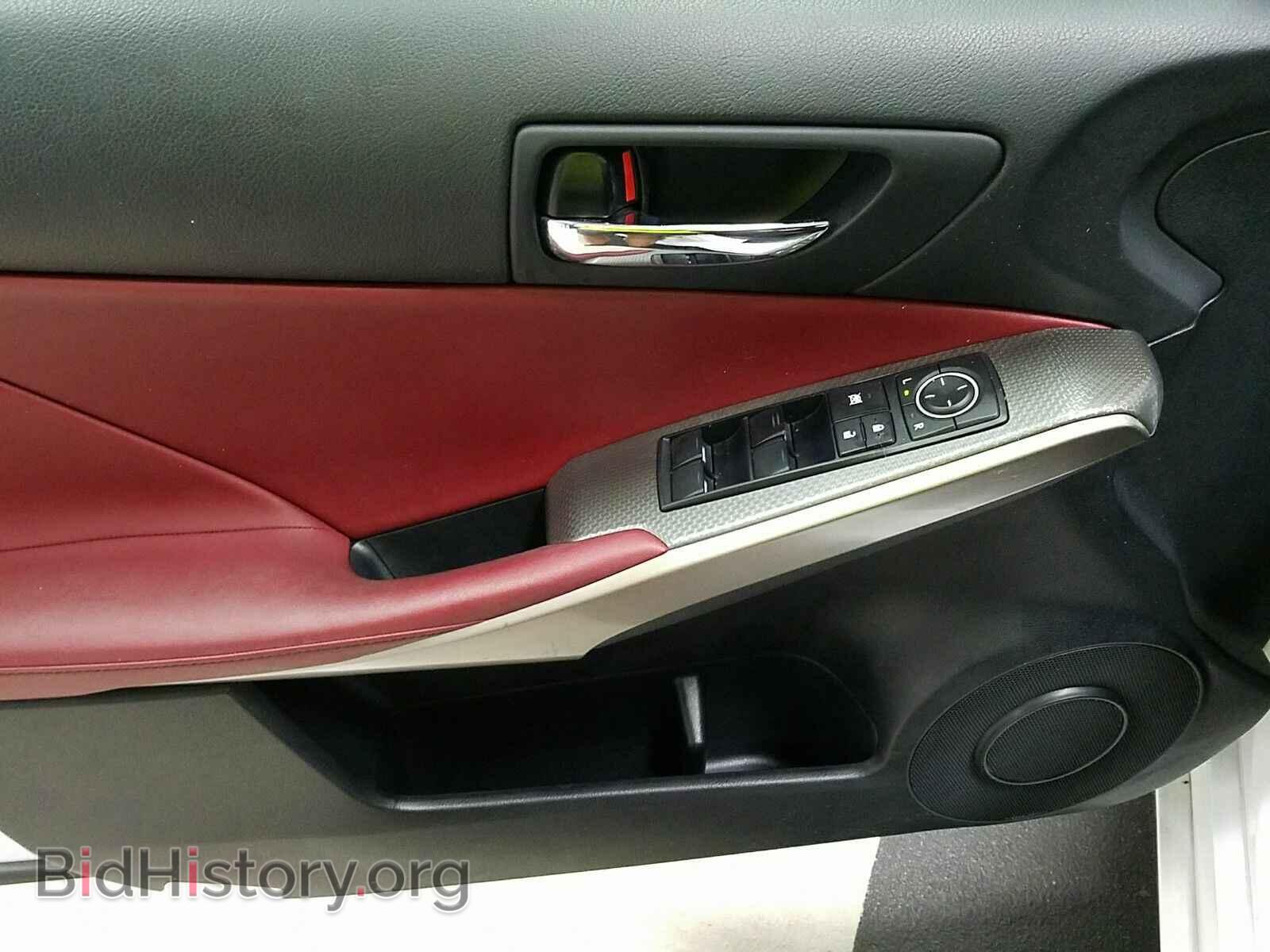 2016 Lexus IS 200t - VIN: JTHBA1D26G5018943 - Фото 9