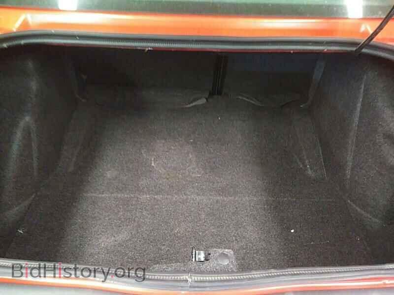 2016 Dodge Challenger - VIN: 2C3CDZC90GH288578 - Photo 7