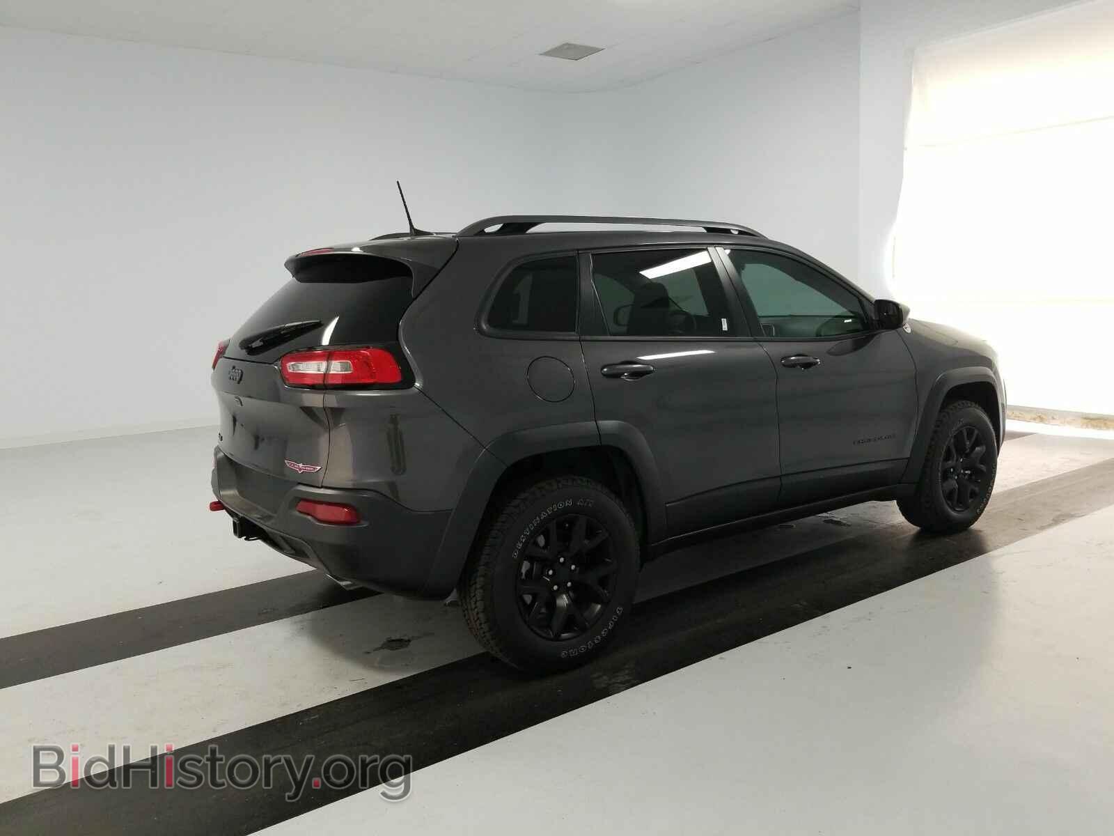2017 Jeep Cherokee - VIN: 1C4PJMBS0HW565665 - Фото 4