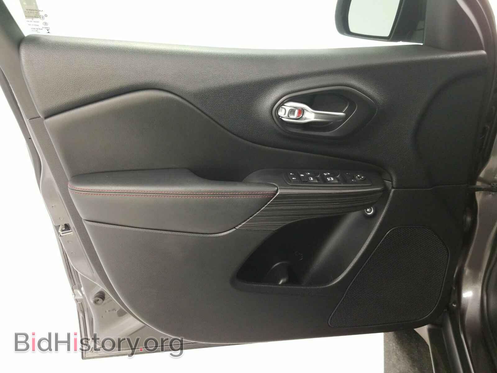2017 Jeep Cherokee - VIN: 1C4PJMBS0HW565665 - Фото 9