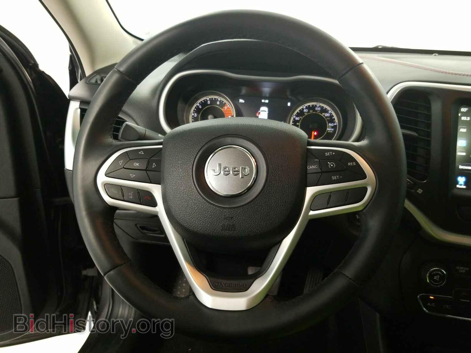 2017 Jeep Cherokee - VIN: 1C4PJMBS0HW565665 - Фото 10
