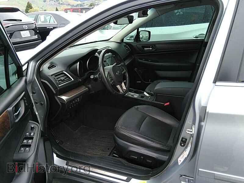 2017 Subaru Outback - VIN: 4S4BSENC7H3306072 - Фото 3