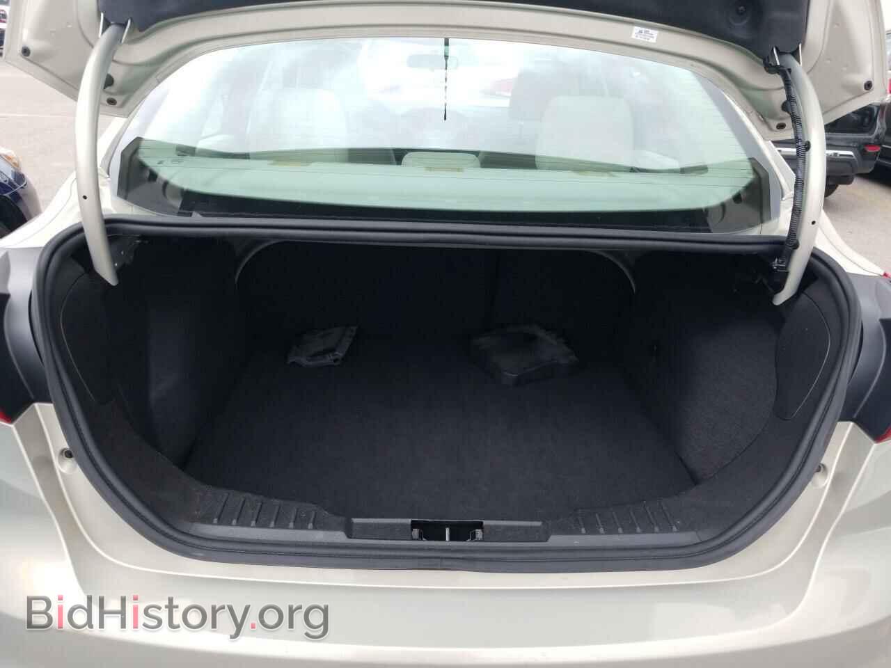 2016 Ford Focus - VIN: 1FADP3F22GL266349 - Photo 7