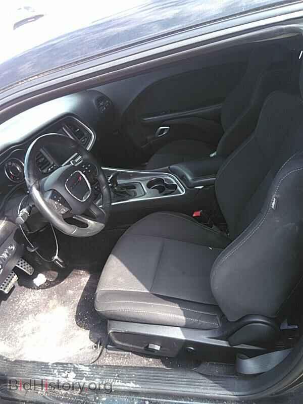 2016 Dodge Challenger - VIN: 2C3CDZBT2GH234633 - Photo 3