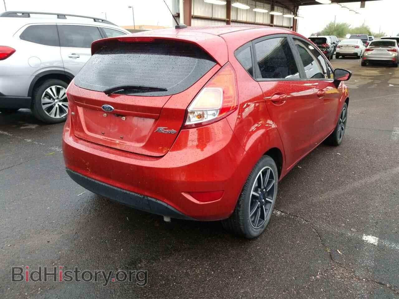 2018 Ford Fiesta - VIN: 3FADP4EJ7JM112269 - Фото 2