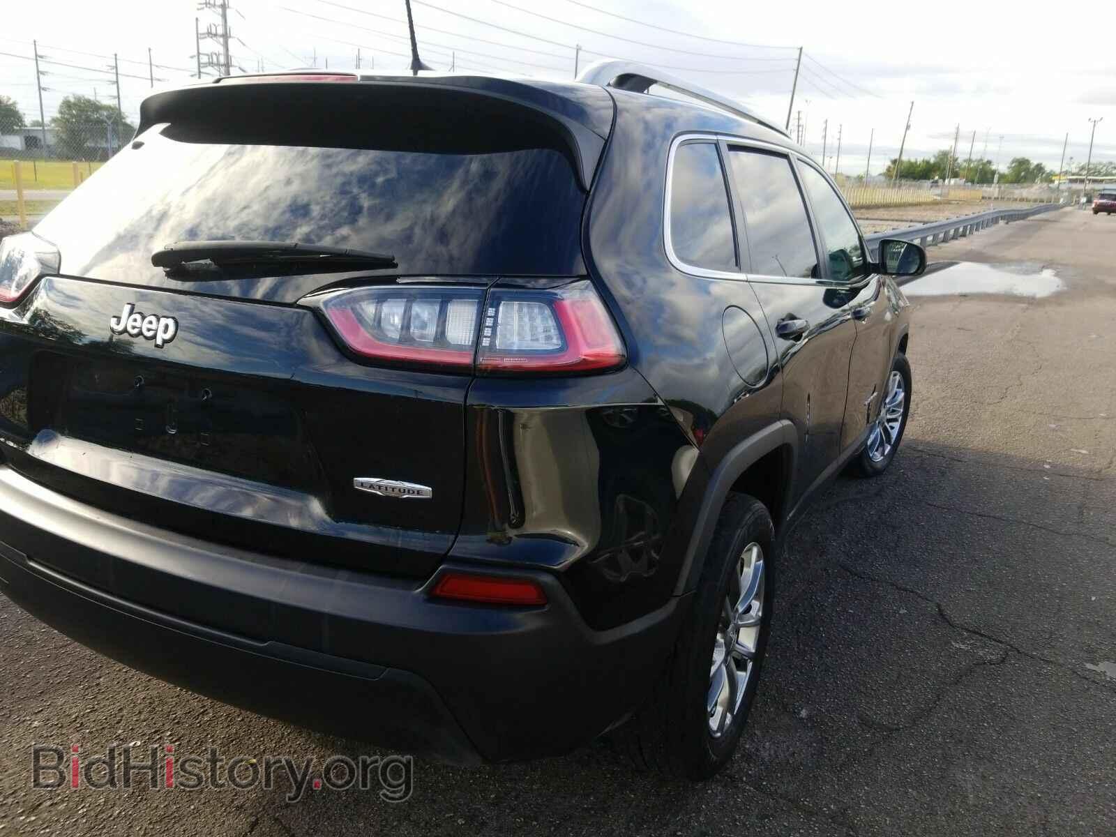2019 Jeep Cherokee - VIN: 1C4PJLLB7KD219978 - Фото 2