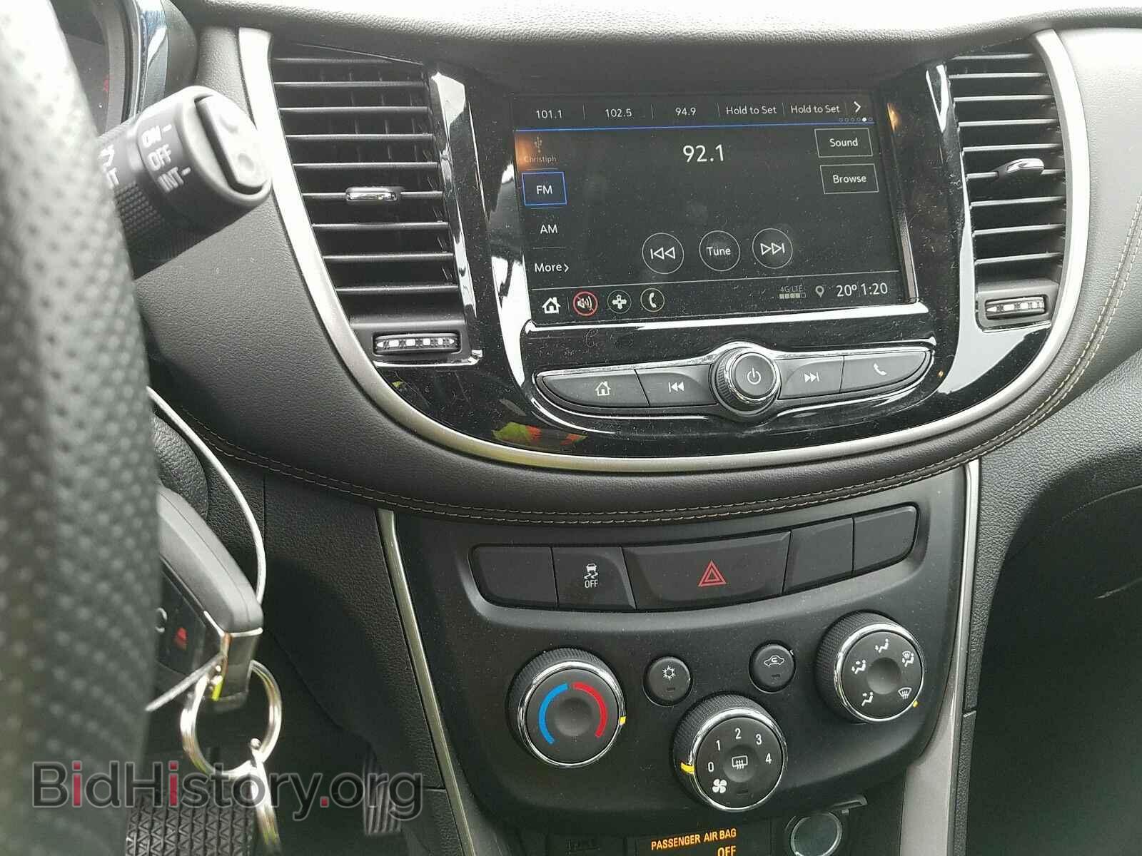 2019 Chevrolet Trax - VIN: 3GNCJPSB3KL371507 - Фото 4
